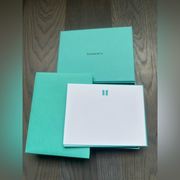 Tiffany - Post Card and Envelope Set in Box (Set of 9) - Picture 3 of 3
